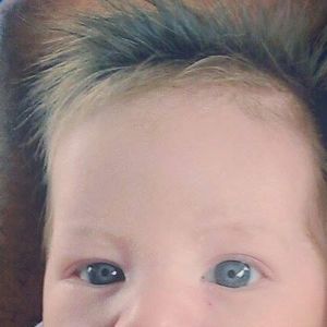 Meet your Posher, Leonor